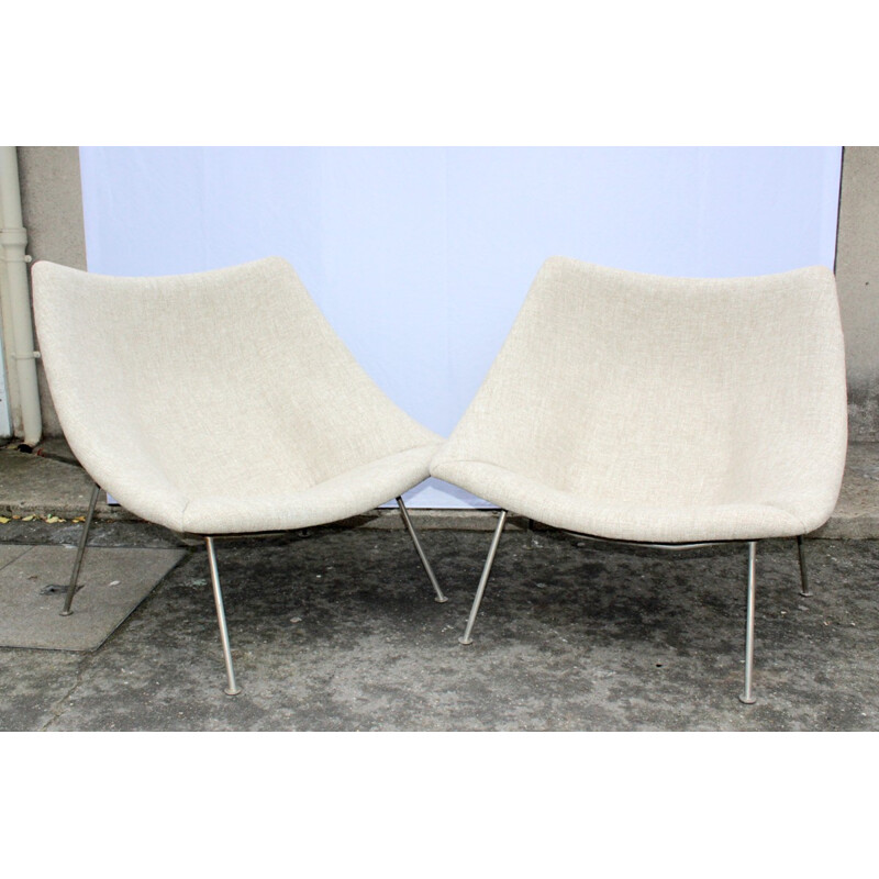 Pair of "Oyster" low chairs by Pierre Paulin for Artifort - 1960s