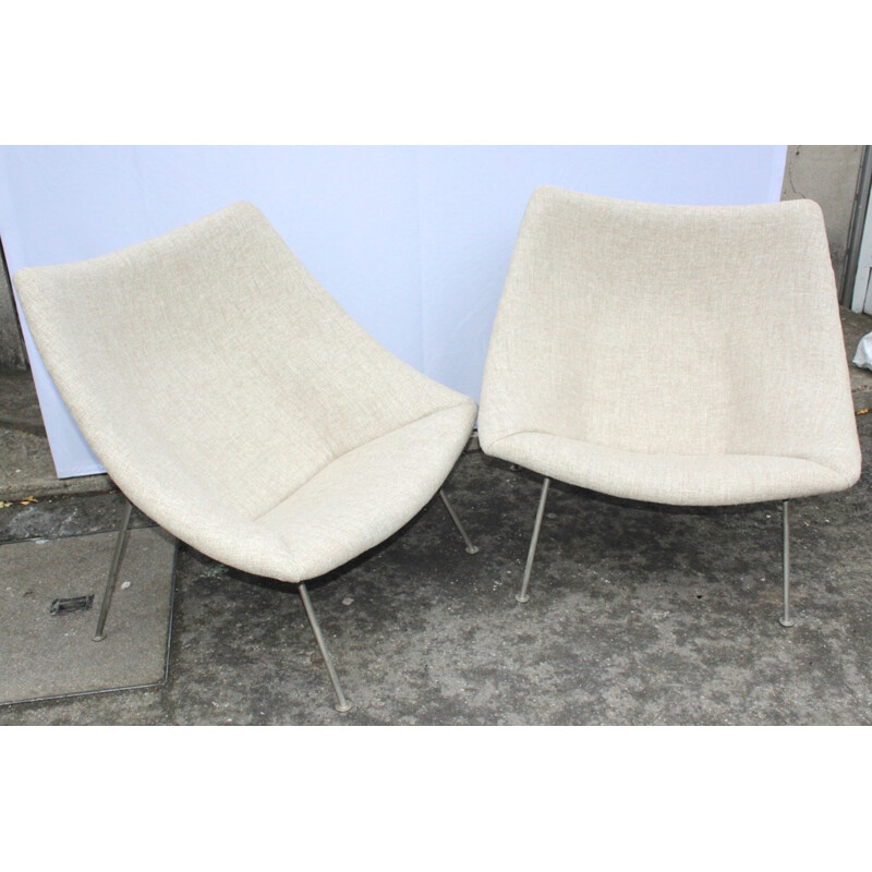 Pair of "Oyster" low chairs by Pierre Paulin for Artifort - 1960s