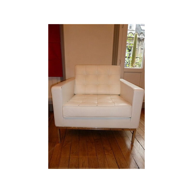 Pair of white Armchairs and bench Florence Knoll - 2000s