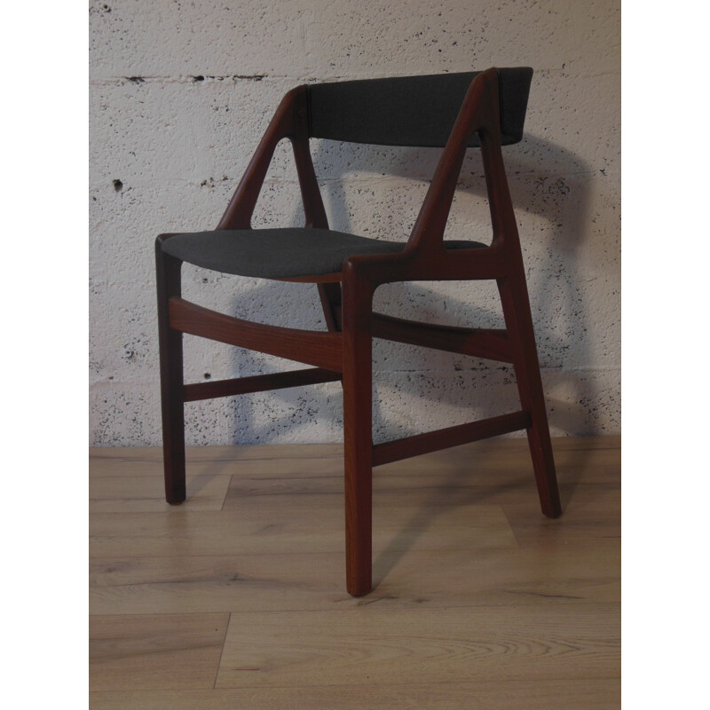 Série de 6 chaises en teck, Henning KJAERNULF - années 60