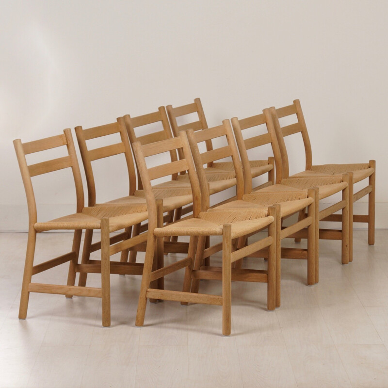 Oak Dining Set with CH47 Hans Wegner Dining Chairs and Møller Table - 1960s