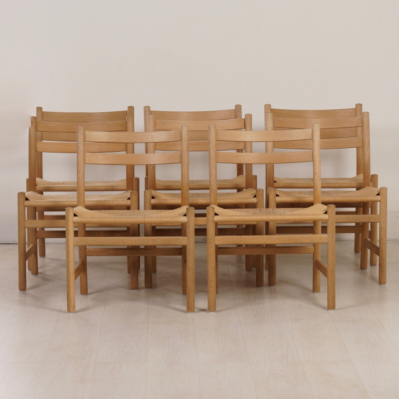 Oak Dining Set with CH47 Hans Wegner Dining Chairs and Møller Table - 1960s