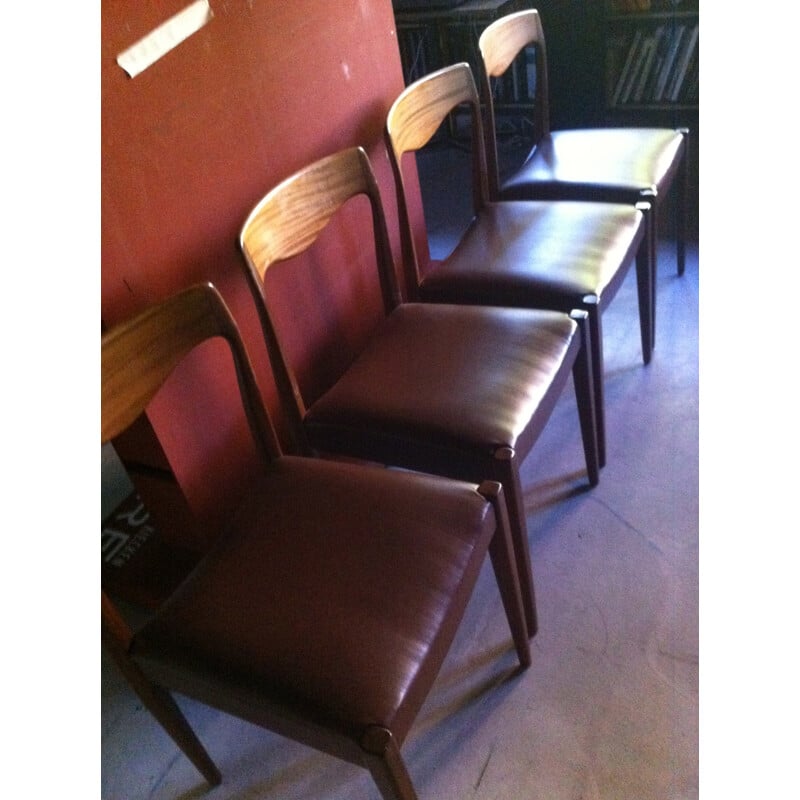 Set of 4 Scandinavian chairs in teak and leatherette - 1960s