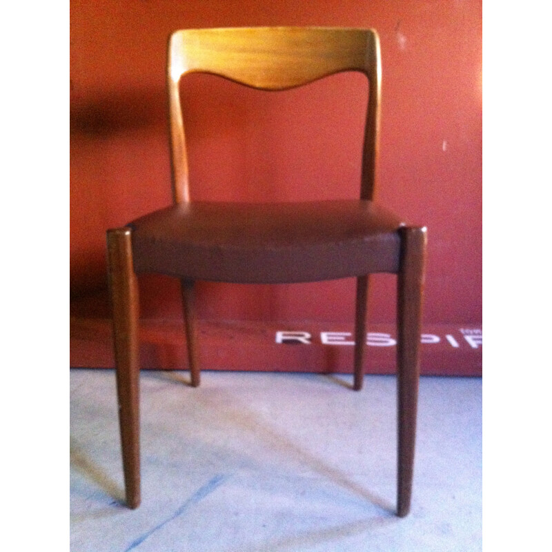 Set of 4 Scandinavian chairs in teak and leatherette - 1960s