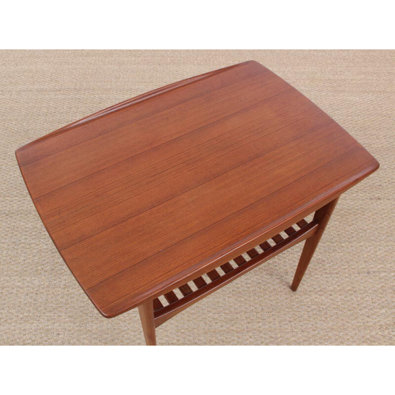 Scandinavian side table in solid teak by Tove and Edvard Kindt-Larsen for France and Søn - 1950s