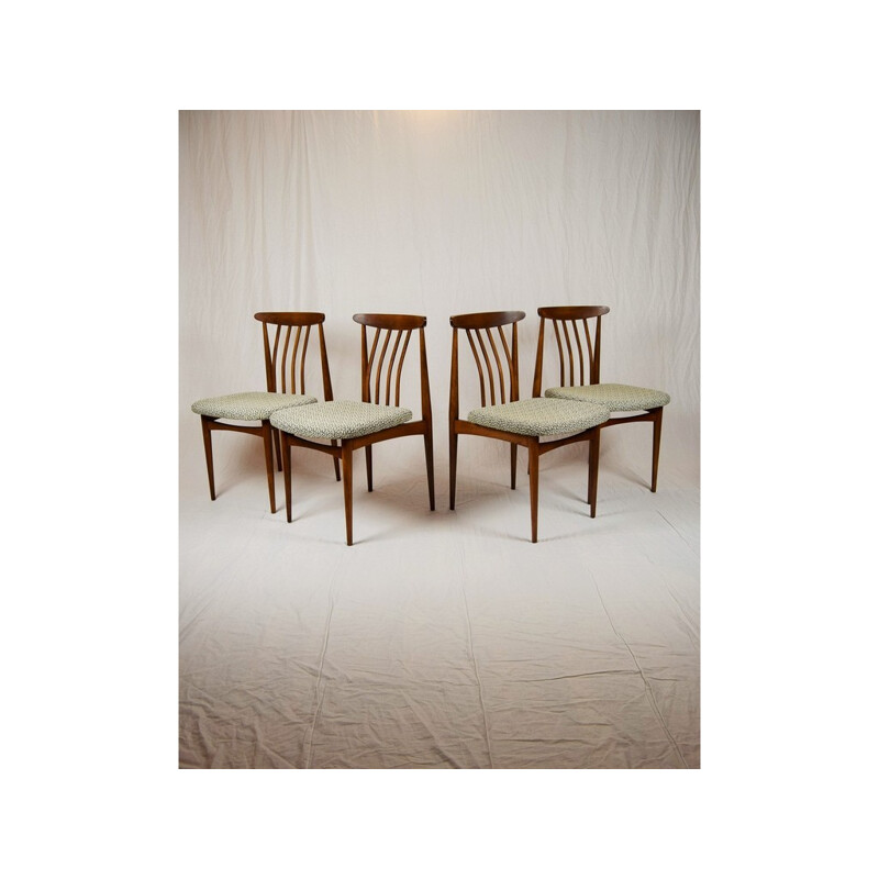 Conjunto de 4 sillas de comedor tapizadas, Checoslovaquia - 1960