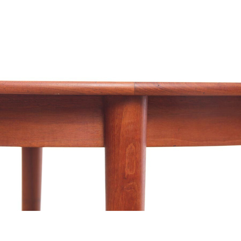 Scandinavian round dining table in teak - 1950s