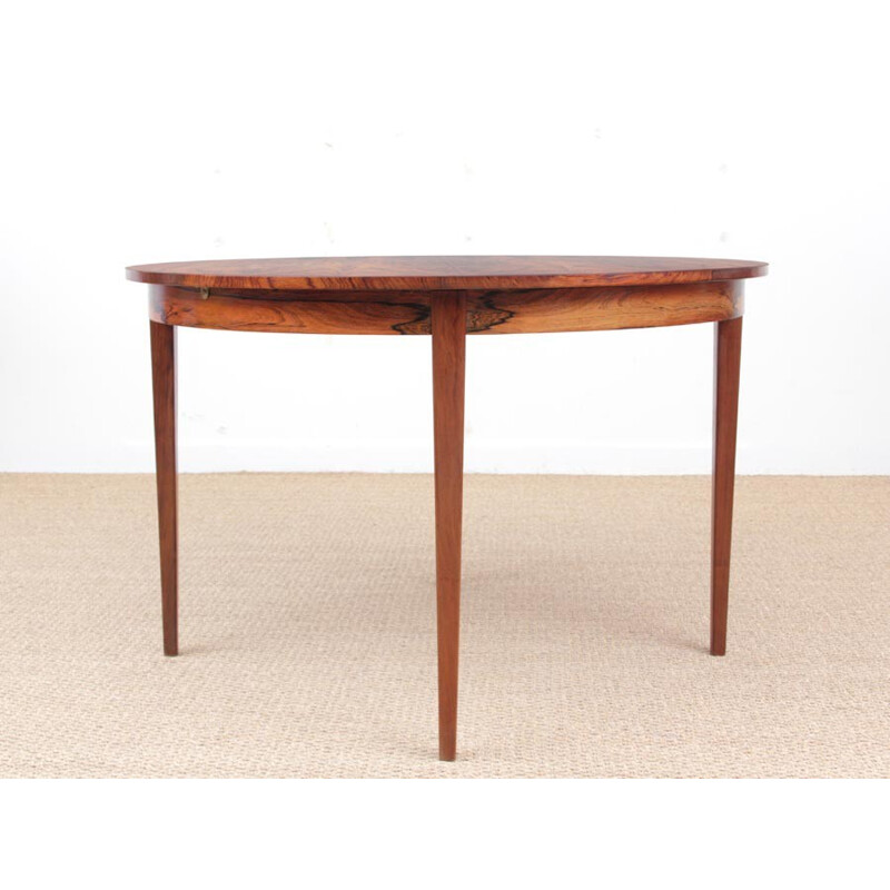 Scandinavian round dining table in Rio rosewood - 1970s