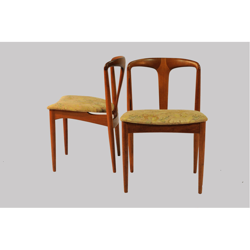 Set of 6 "Juliane" Dining Chairs by Johannes Andersen for Vamo - 1960s