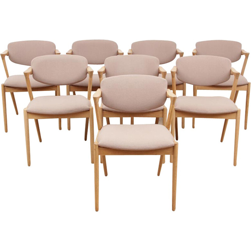 Suite de 8 chaises en chêne, modèle 42 de Kai Kristiansen - 1960