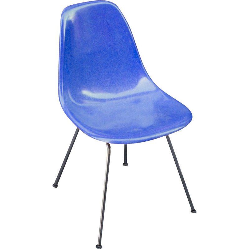 Vintage-Stuhl aus Fiberglas, Nussbaum und Eiche von Eames für Herman Miller, 1970