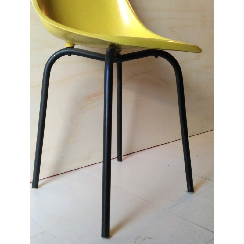 Vintage yellow fiberglass chair by Alain Richard, 1950