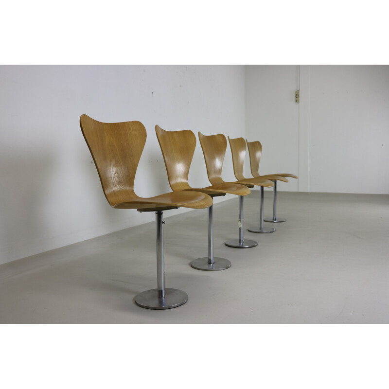 7-series vintage chair by Arne Jacobsen for Fritz Hansen - 1970s