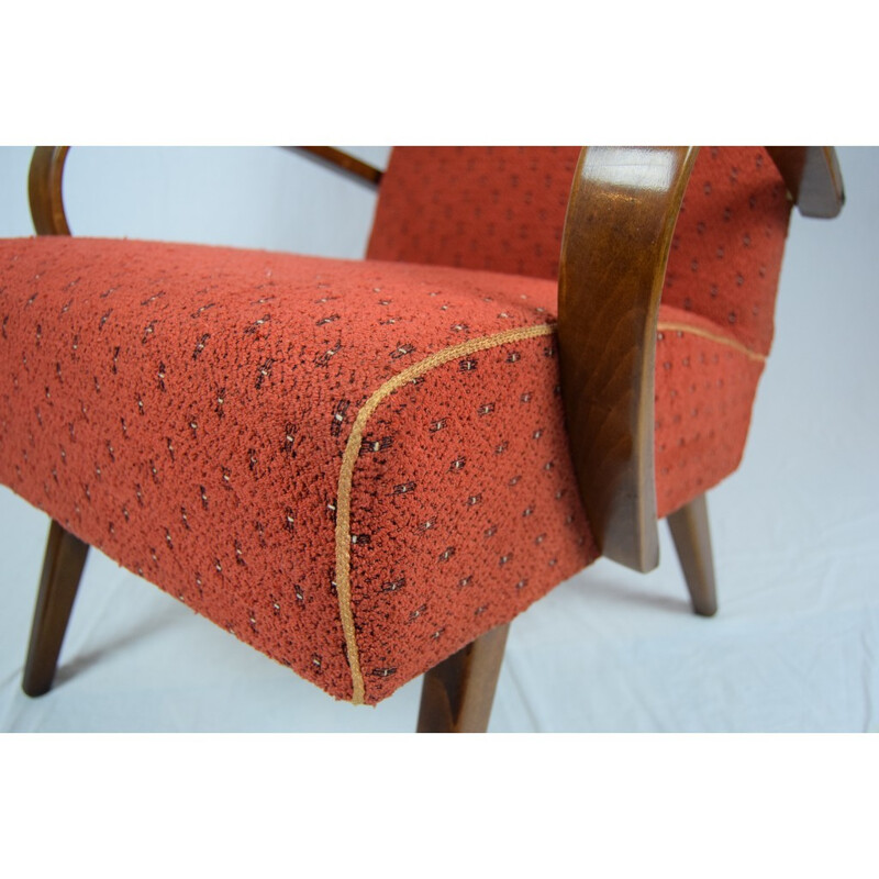 Fauteuil vintage rouge en bois par Thon - 1960