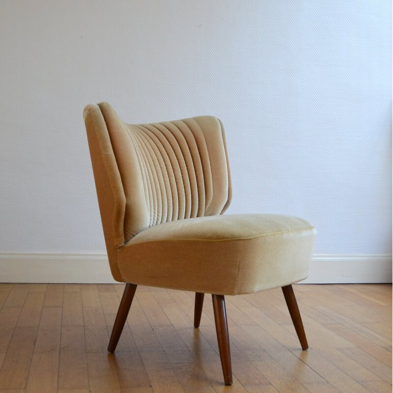 Vintage chair in beige silk velvet - 1960s