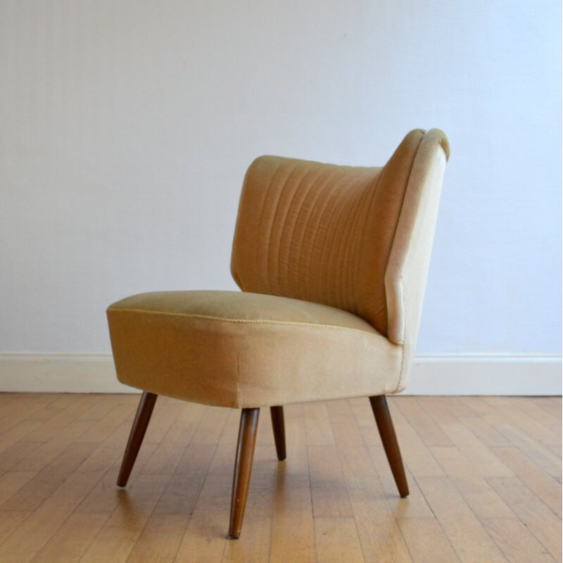 Fauteuil vintage en velours beige - 1960