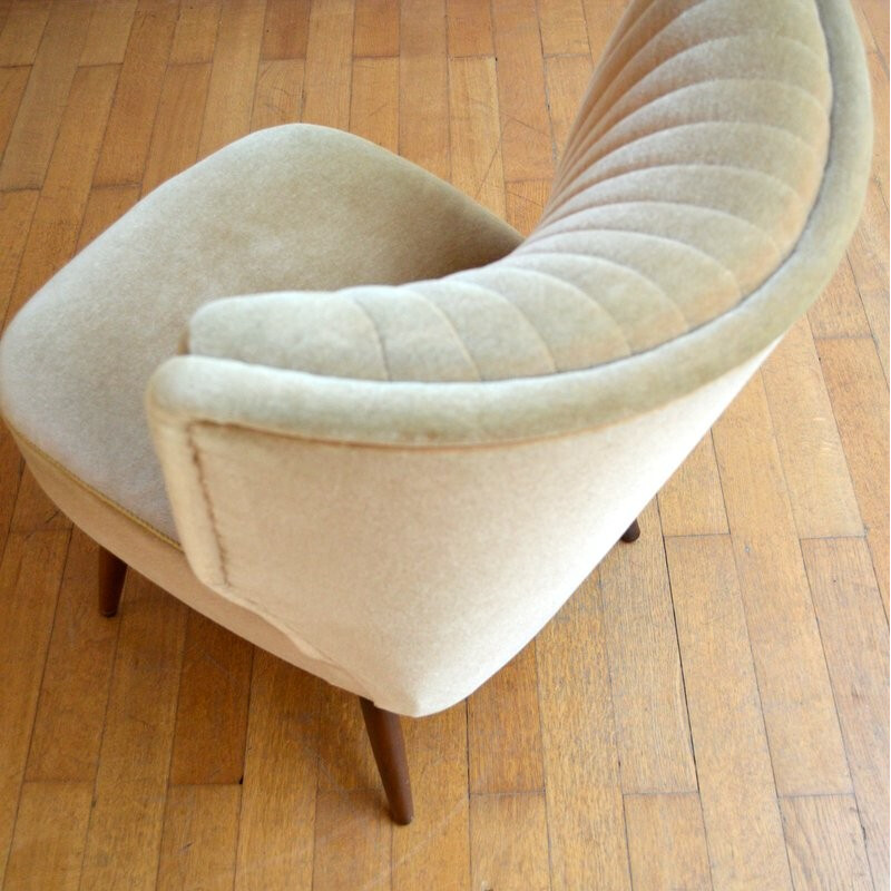 Fauteuil vintage en velours beige - 1960