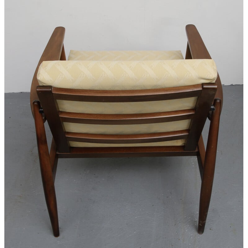 Armchair in yellow - 1960s