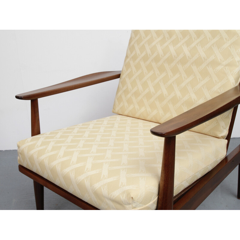 Armchair in yellow - 1960s