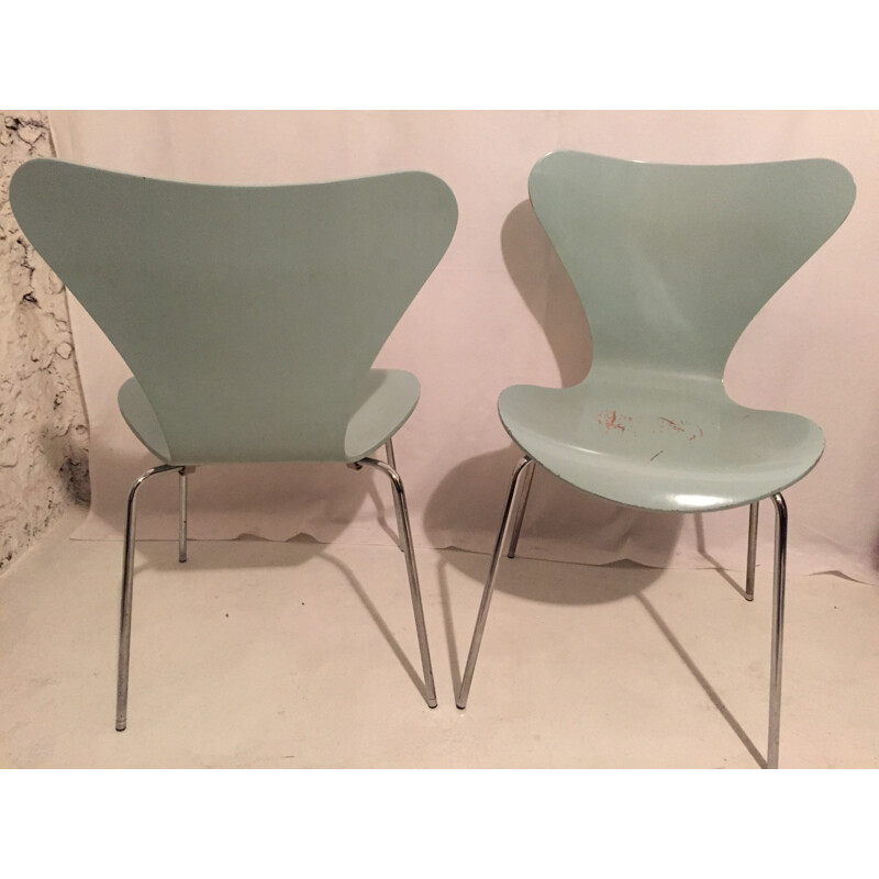 Pair of chairs "Seven", Arne JACOBSEN - 2000