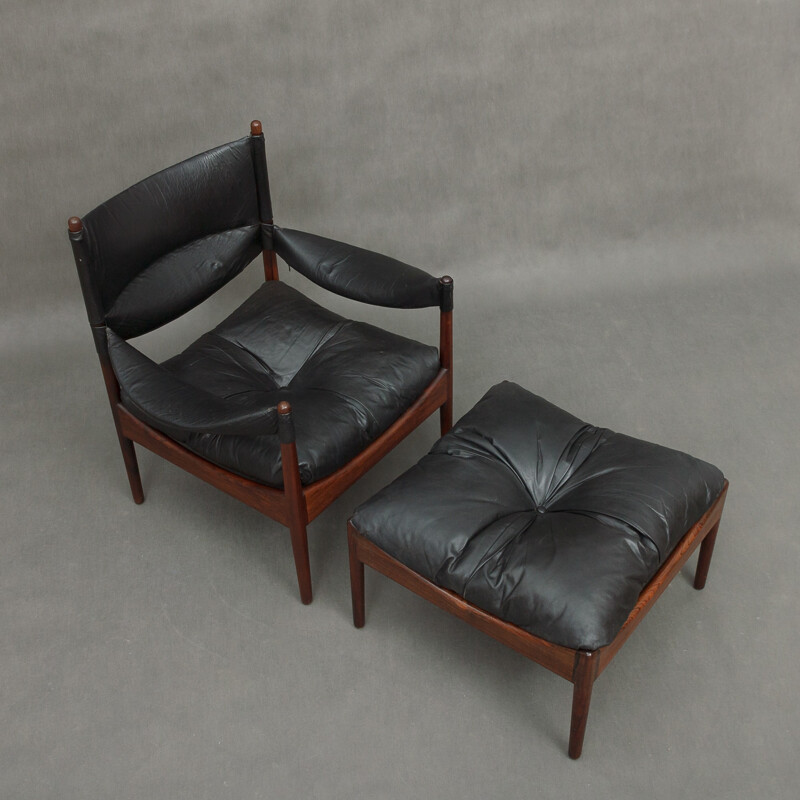 Armchair with its ottoman in rosewood and black leather by Kristian Vedel - 1960s