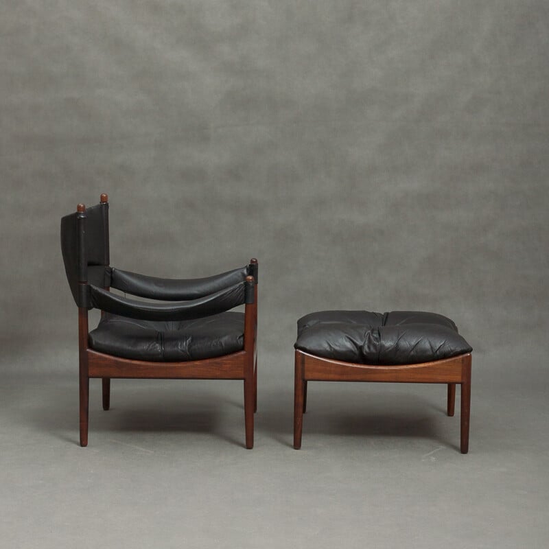 Armchair with its ottoman in rosewood and black leather by Kristian Vedel - 1960s