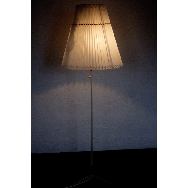 Vintage floor lamp with tripod and pleated shade - 1950s