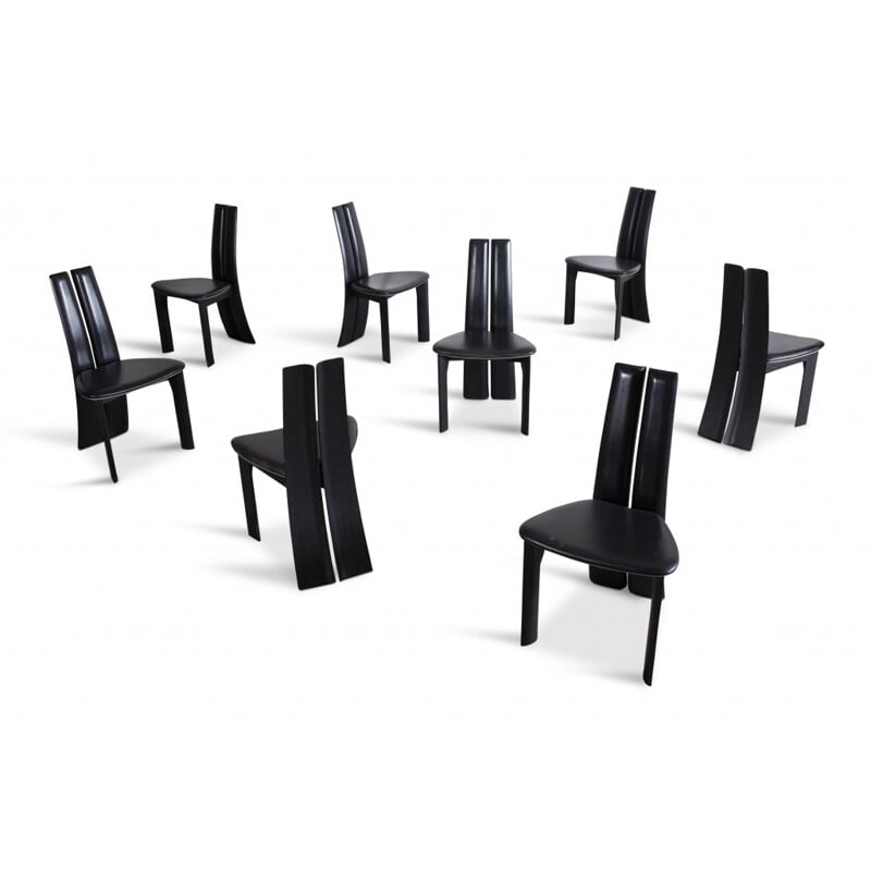 Suite de 8 chaises à repas en cuir noir par Van Den Berghe - Pauver - 1970