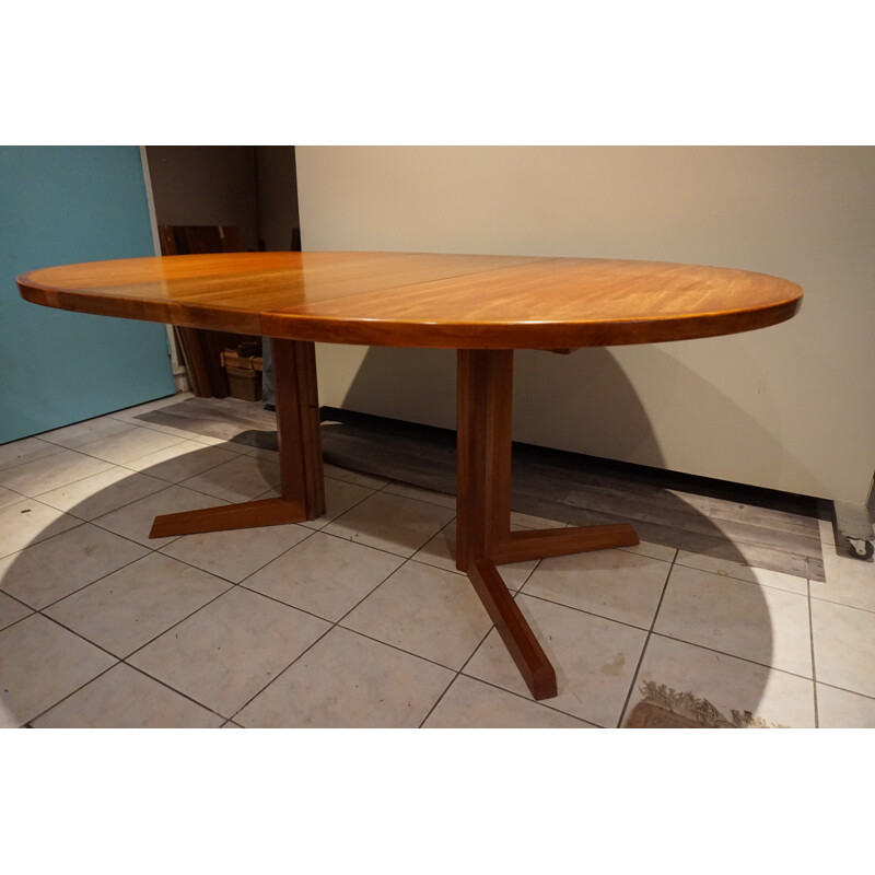 Danish teak dining table by Gudme Mobelfabrik - 1960s