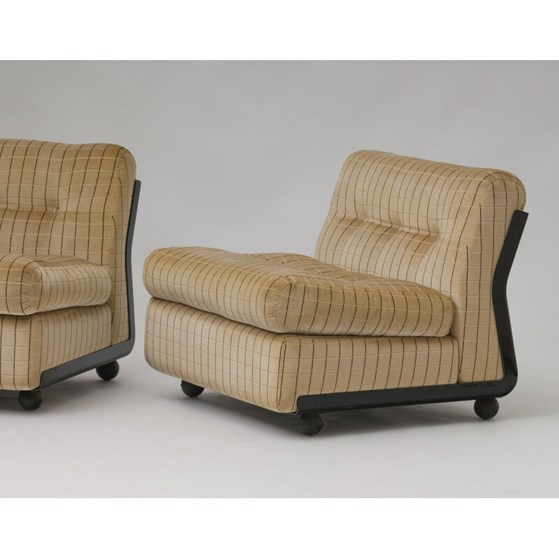 Pair of "Amanta" chairs by Mario Bellini for B&B Italia - 1970s