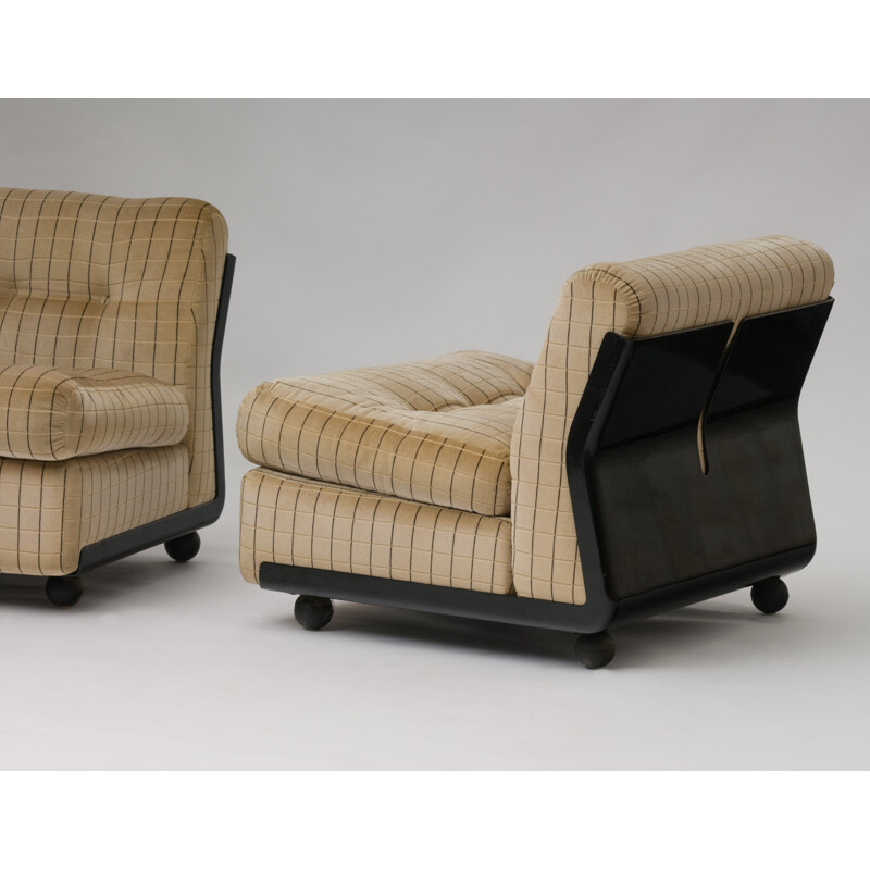 Pair of "Amanta" chairs by Mario Bellini for B&B Italia - 1970s