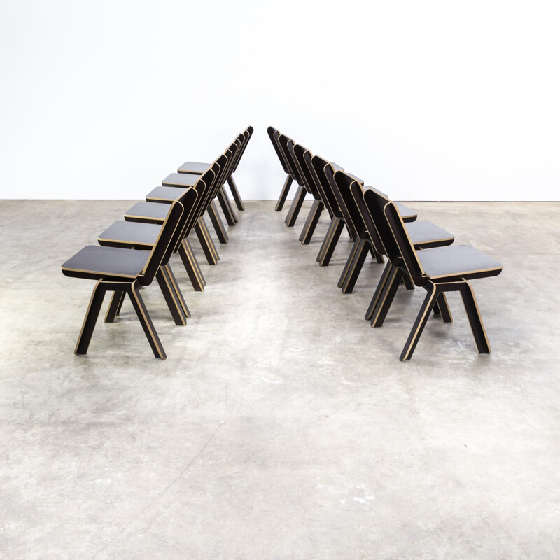 Suite de 12 Chaises "Stek" de Luc Brinkman & Ennio Vincenzoni pour Het Hoofdkwartier -  1990