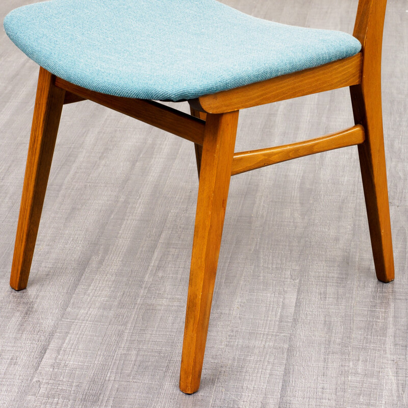 Suite de 4 chaises à repas avec nouvelle tapisserie - 1960