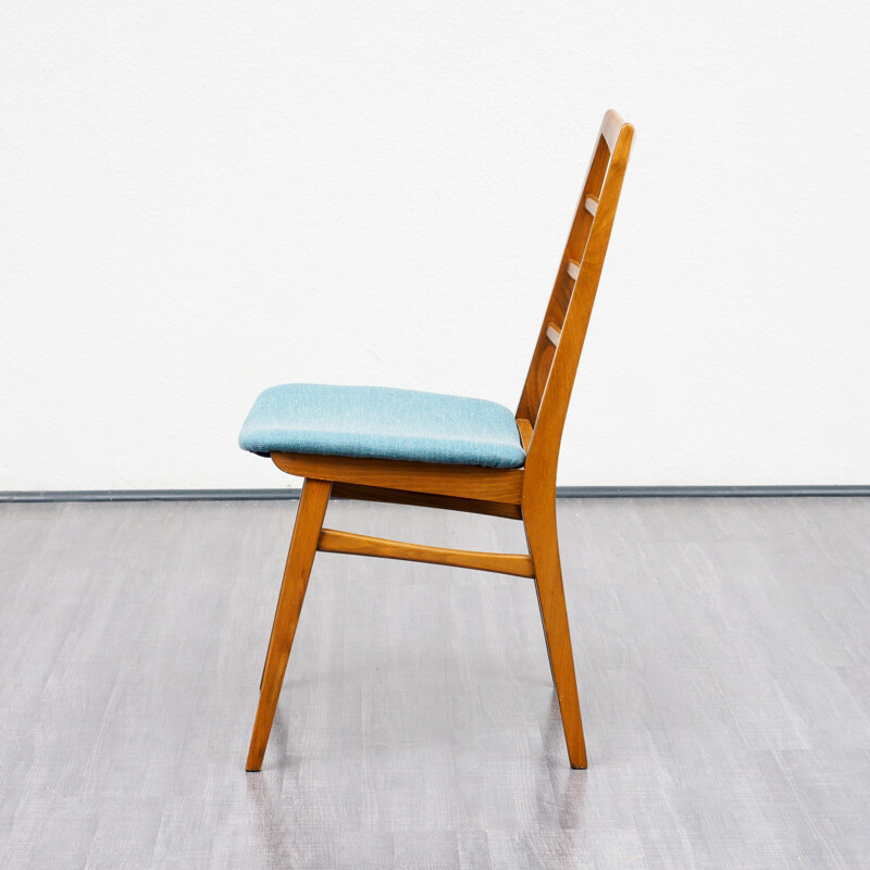 Suite de 4 chaises à repas avec nouvelle tapisserie - 1960