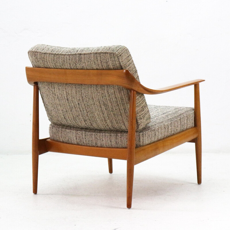 Fauteuil en cerisier par Knoll antimott - 1960