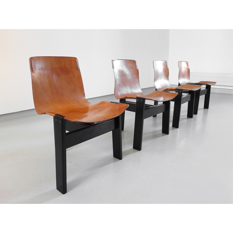 Suite de 4 Chaises à repas Tre 3 authentique en cuir Cognac d'Angelo Mangiarotti, Italie - 1978