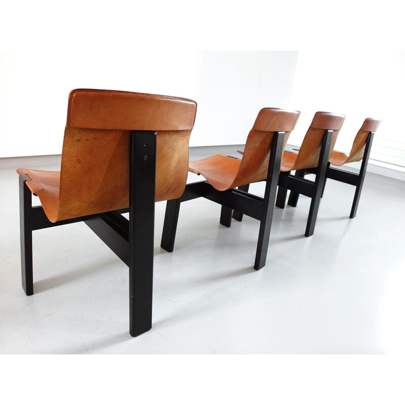 Suite de 4 Chaises à repas Tre 3 authentique en cuir Cognac d'Angelo Mangiarotti, Italie - 1978