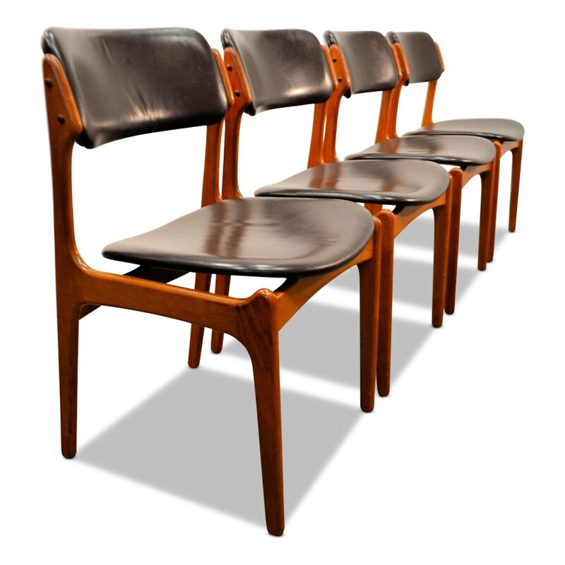 Chaises à repas en teck au design danois par Erik Buch - 1960