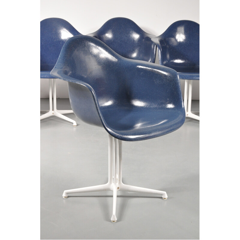 Blue Chairs Lafonda by Charles Eames, Charles & Ray EAMES - 1960s  