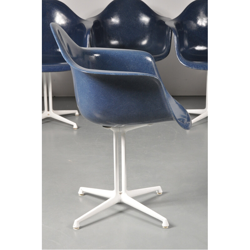 Blue Chairs Lafonda by Charles Eames, Charles & Ray EAMES - 1960s  