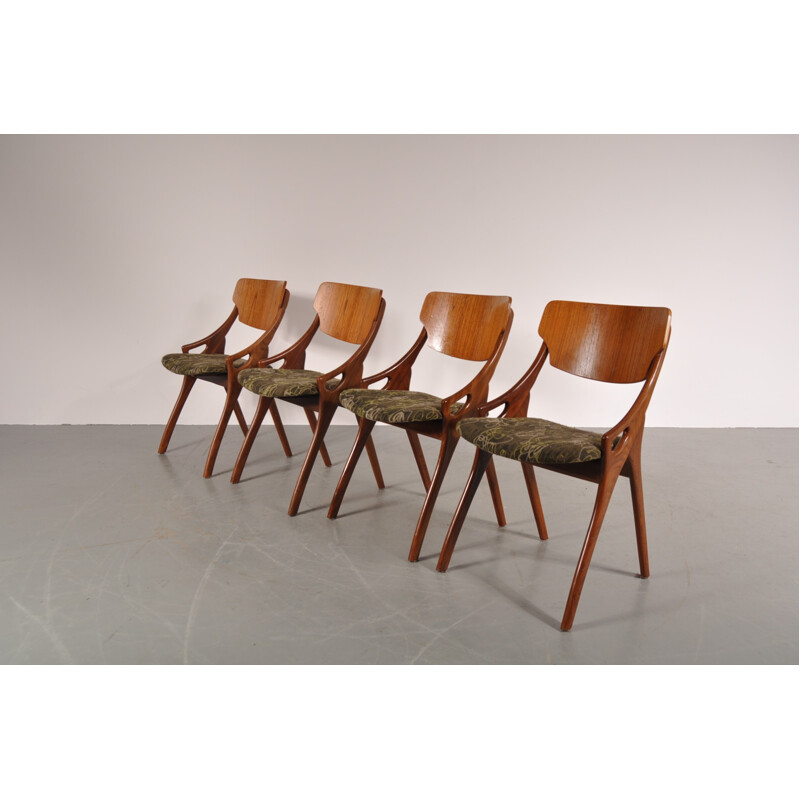 Set of 4 Scandinavian dining chairs by Arne HOVMAND OLSON - 1950s