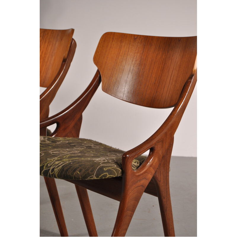 Set of 4 Scandinavian dining chairs by Arne HOVMAND OLSON - 1950s