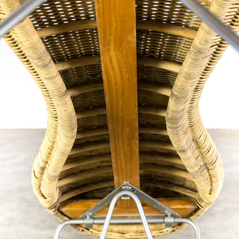 Wicker and metal ‘peanut’ bench - 1980s