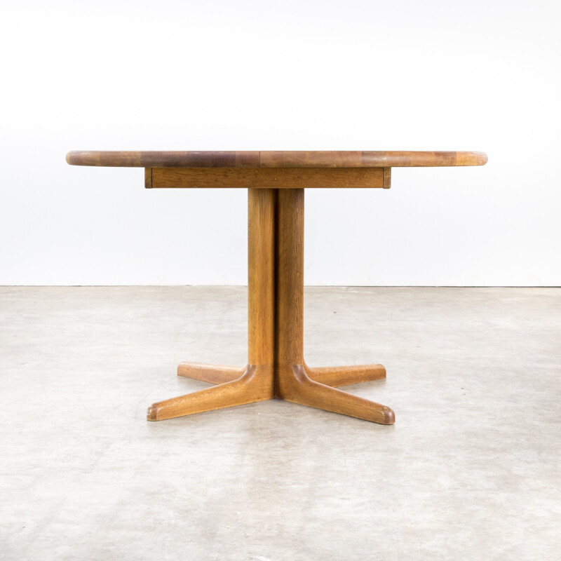 Niels O. Møller round dinner table for Gudme Mobelfabrik - 1960s