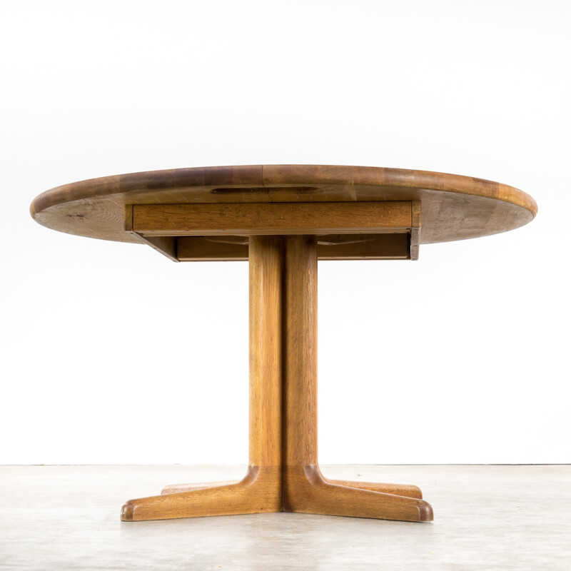 Niels O. Møller round dinner table for Gudme Mobelfabrik - 1960s