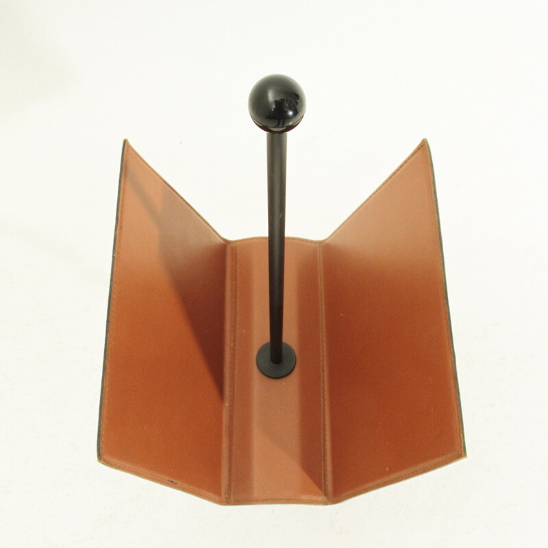 Leather magazine rack by Porada - 1980s