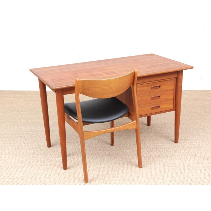 Vintage scandinavian desk in teak - 1960s