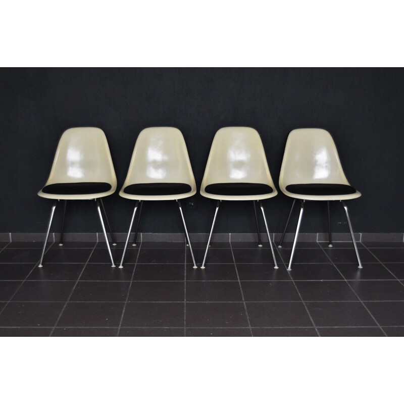 Set of 4 fiberglass side chairs by Ray & Charles Eames for Herman Miller - 1950s