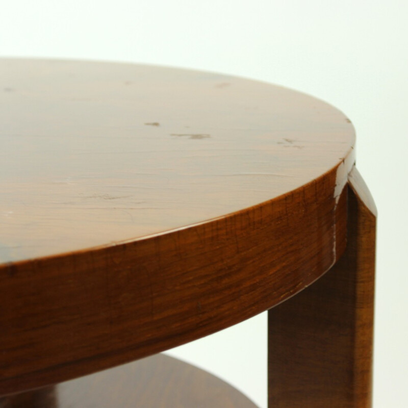 Round side table  in walnut veneer by Jindrich Halabala, Czechoslovakia - 1930s