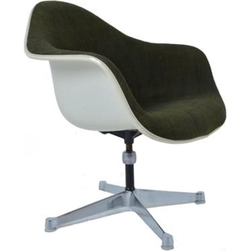 Fauteuil de bureau pivotant par Charles et Ray Eames - 1960